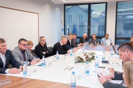 Ustanovna seja 7 12 2022