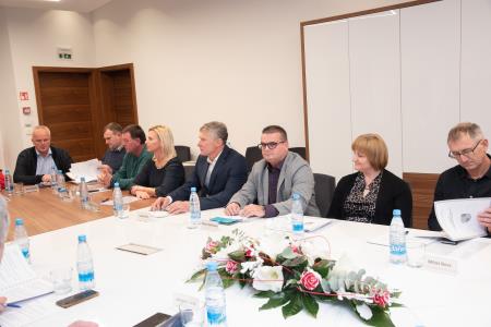 Ustanovna seja 7 12 2022