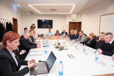 Ustanovna seja 7 12 2022