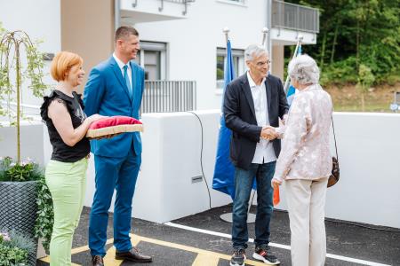 Predaja ključev Luciji Užmah.