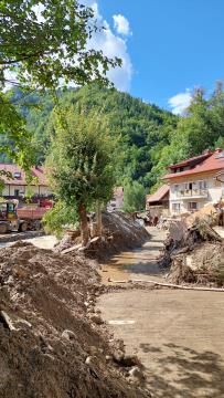 Nabrežje Javorškega potoka. 