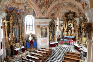 Marijina cerkev na Sladki Gori