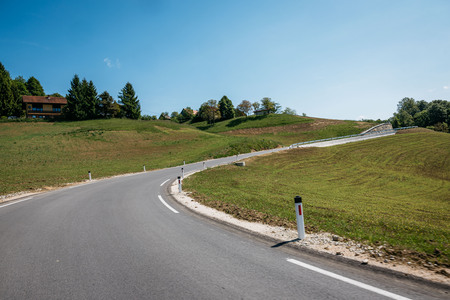 Obnovljen odsek ceste