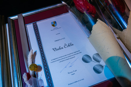 Priznanje Vinku Čoklu