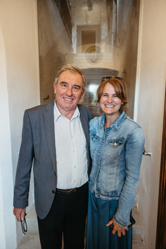 Mag. Anita Reich z nekdanjim sodelavcem Petrom Planinškom.