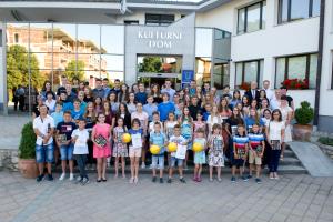 Udeleženci sprejema. Foto: Damjan Regoršek